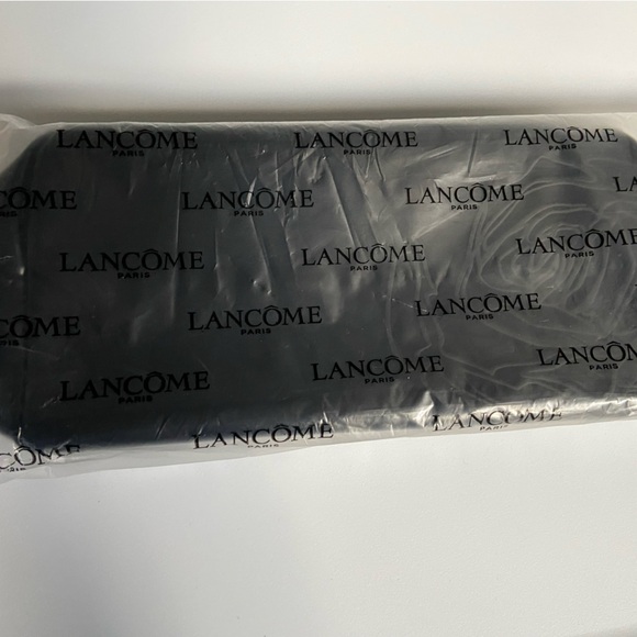 Lancôme zipper pouch New with tags! - Picture 6 of 6
